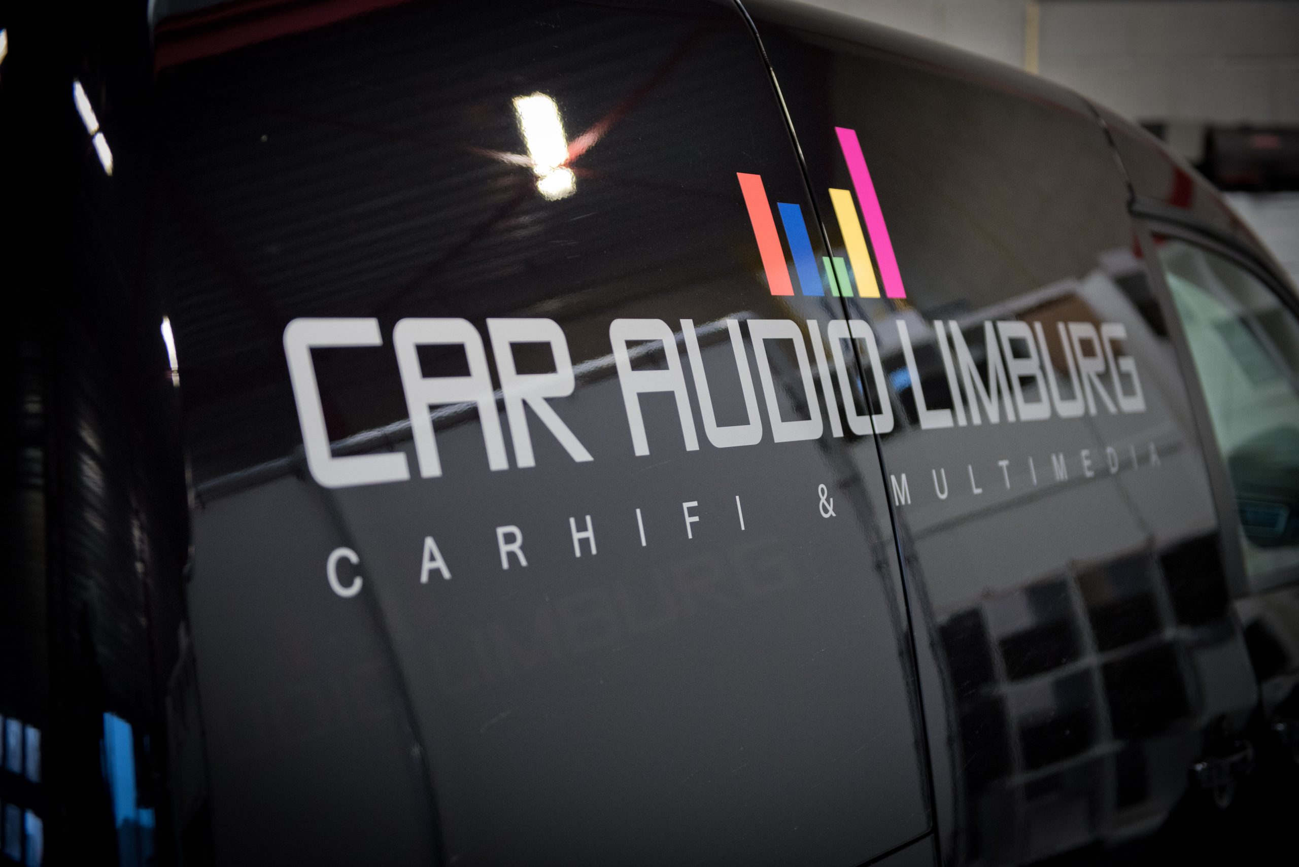 Car Audio Limburg: CARHIFI & MULTIMEDIA